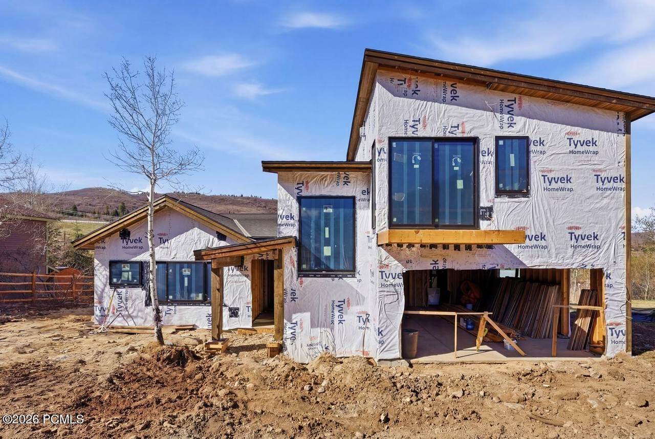 https://bt-photos.global.ssl.fastly.net/parkcity/1280_boomver_3_12601549-2.jpg