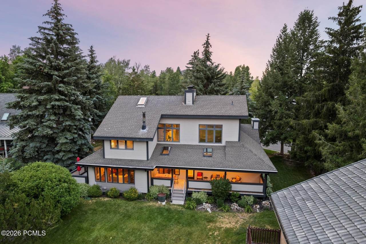 163 Webster Court - Photo 1