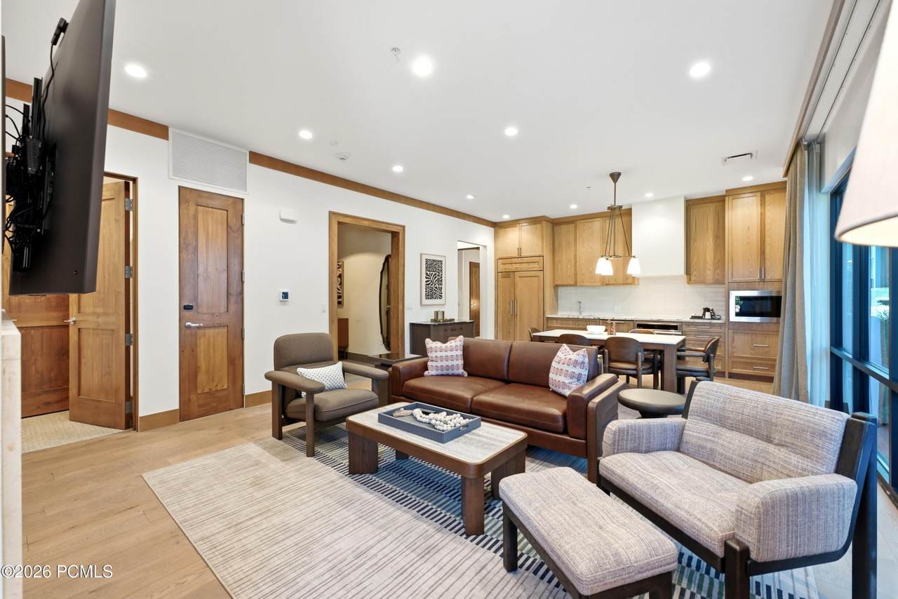 https://bt-photos.global.ssl.fastly.net/parkcity/1280_boomver_4_12504957-2.jpg