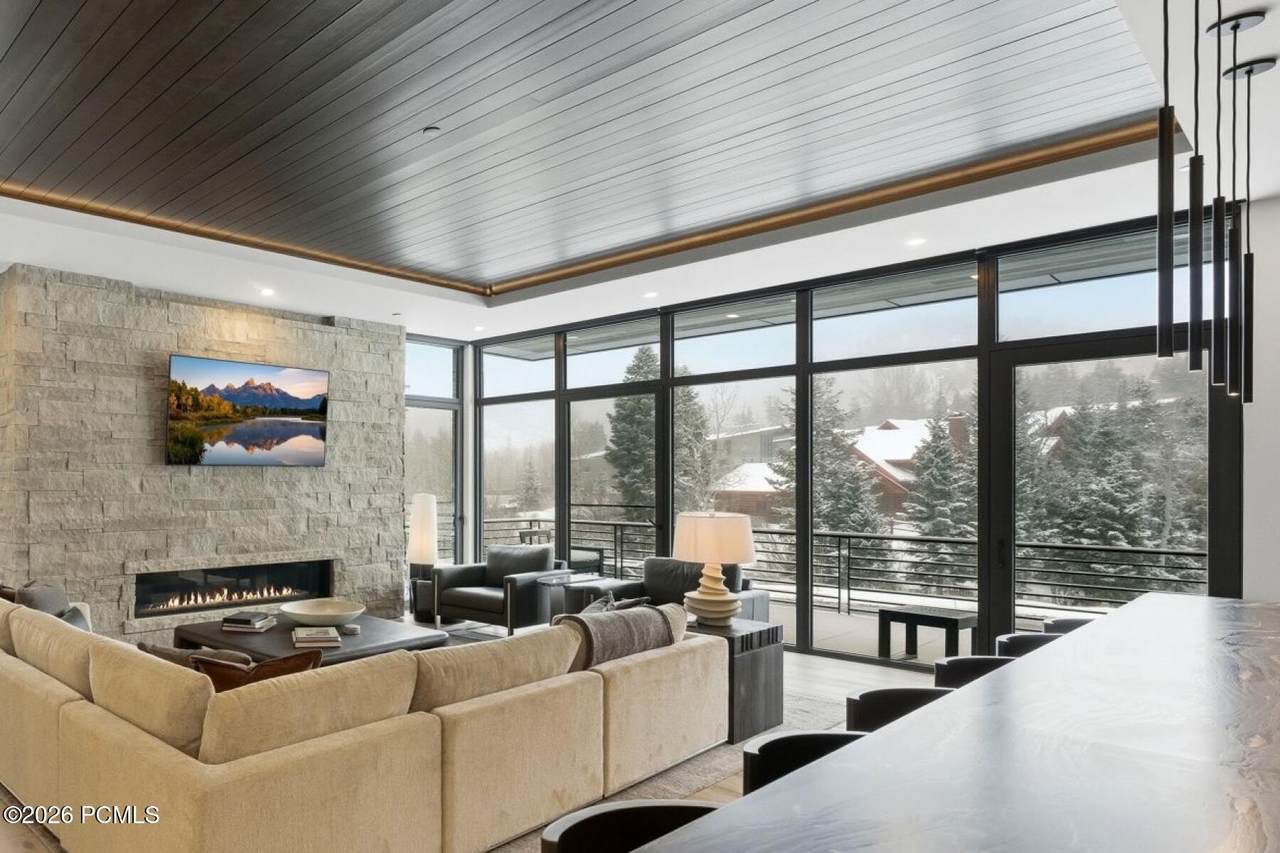 https://bt-photos.global.ssl.fastly.net/parkcity/1280_boomver_4_12600090-2.jpg
