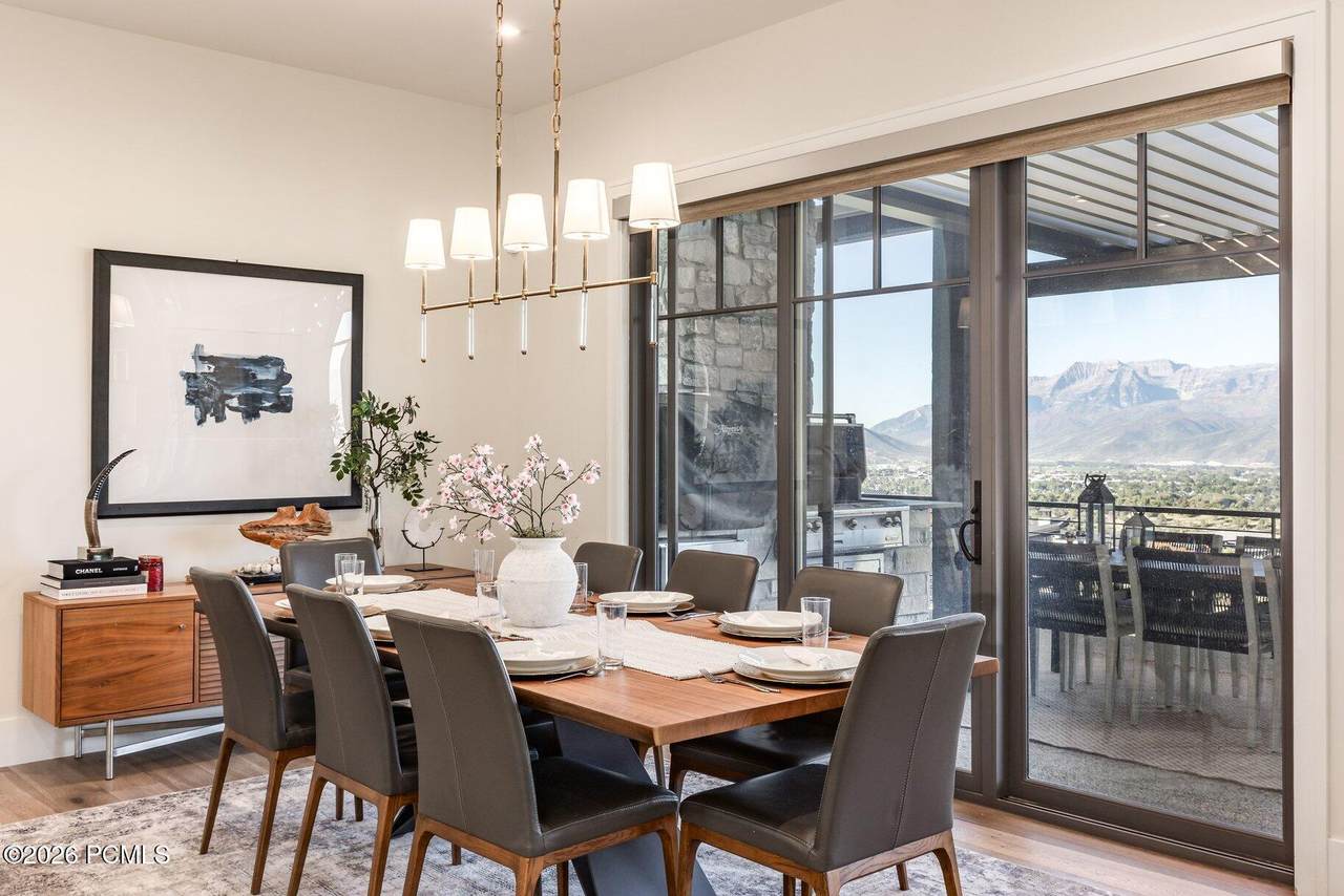 https://bt-photos.global.ssl.fastly.net/parkcity/1280_boomver_3_12600979-2.jpg