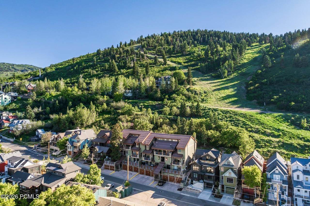 https://bt-photos.global.ssl.fastly.net/parkcity/1280_boomver_3_12602080-2.jpg