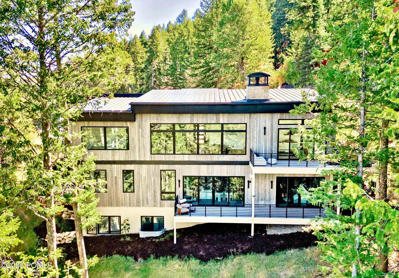 https://bt-photos.global.ssl.fastly.net/parkcity/1280_boomver_4_12602829-2.jpg