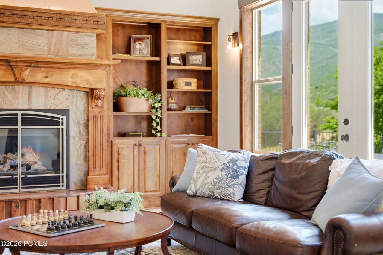 https://bt-photos.global.ssl.fastly.net/parkcity/1280_boomver_4_12603379-2.jpg