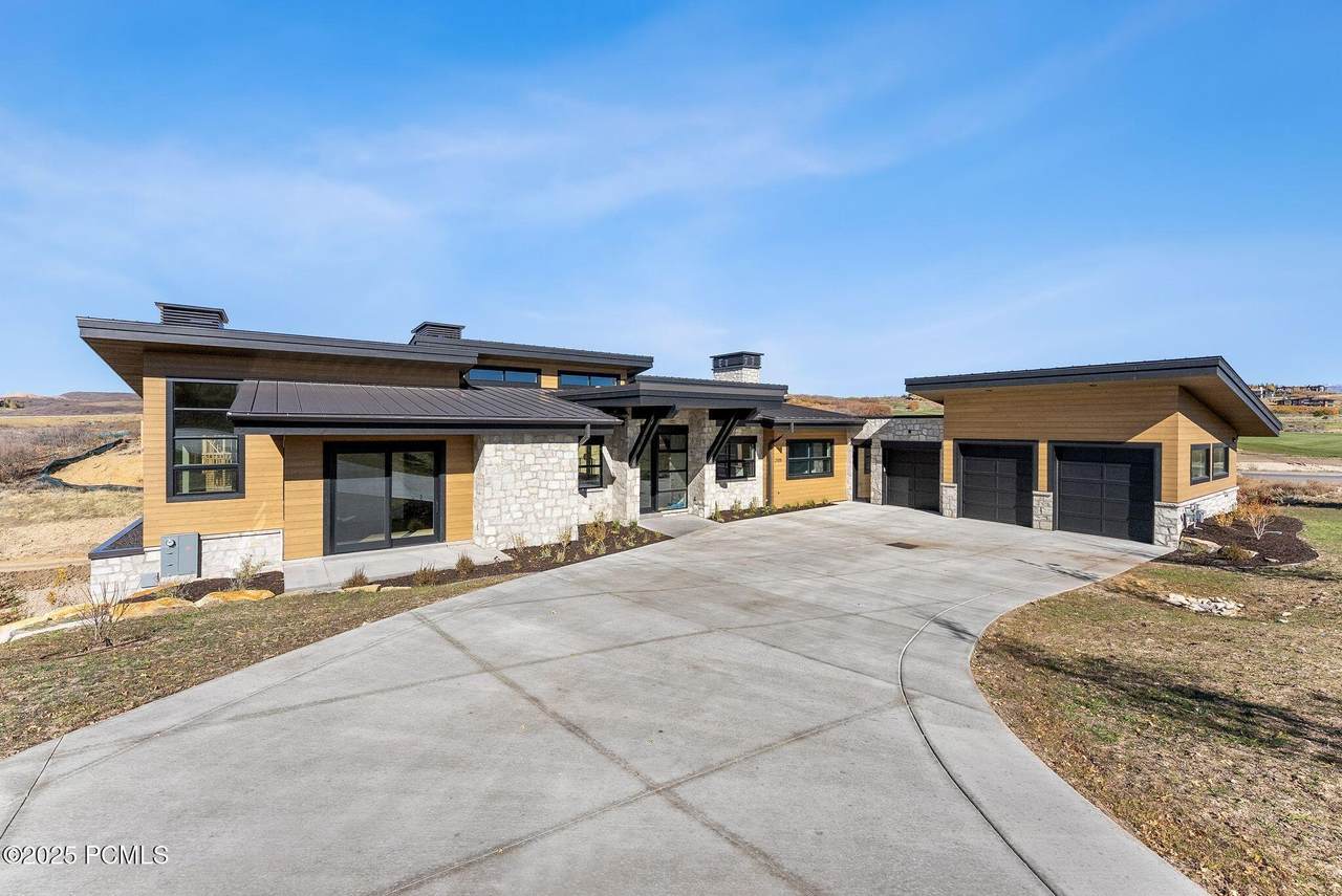 2105 Paddleboard Way - Photo 1