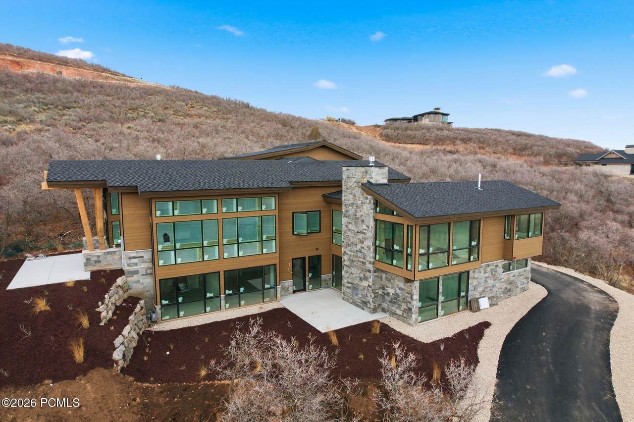 11004 Wrangler Circle - Photo 1