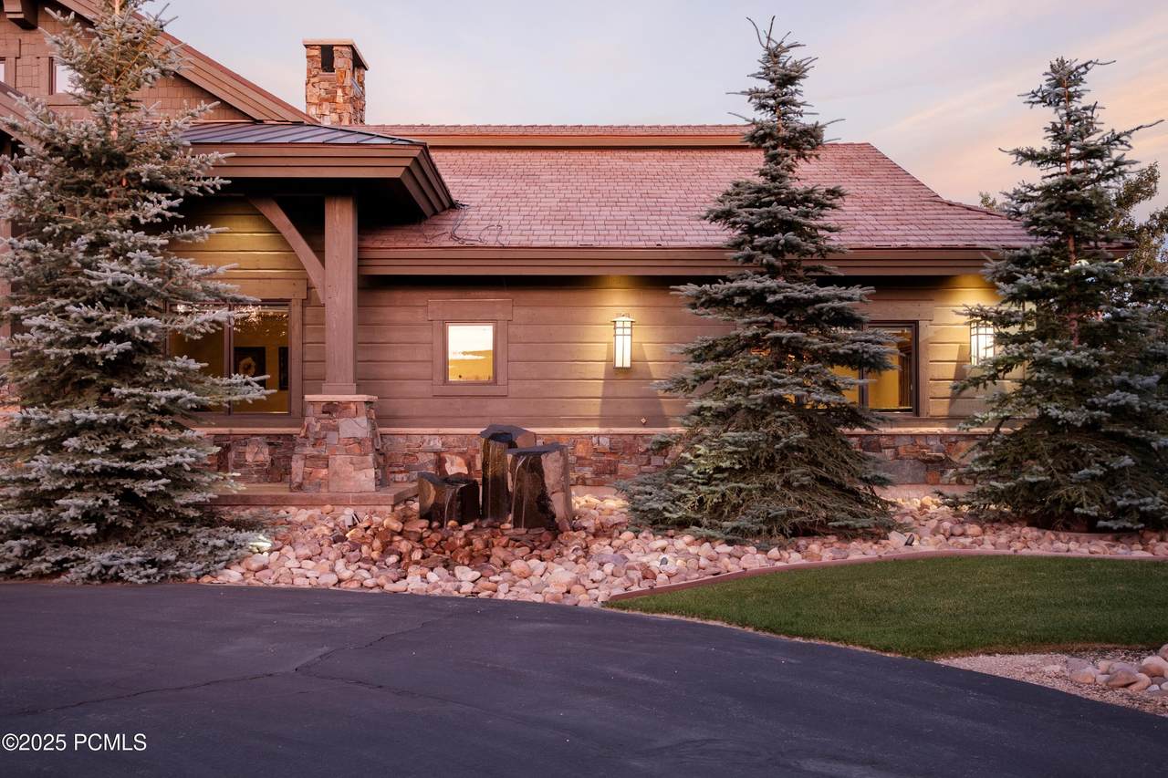 https://bt-photos.global.ssl.fastly.net/parkcity/1280_boomver_8_12302234-2.jpg