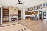 1021 Vissen Way - Photo 5