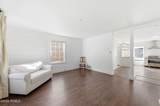 85 100 East - Photo 16