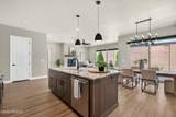 174 620 W - Photo 17