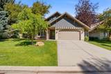 12 Village Circle - Photo 1