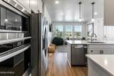 6885 Woods Rose Drive - Photo 11