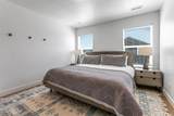 6885 Woods Rose Drive - Photo 19