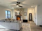 1154 Lauren Lane - Photo 2