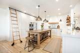 846 Dutch View Courts - Photo 2