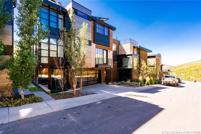 445 Echo Spur - Photo 1