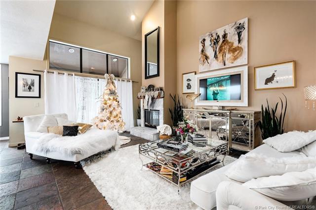 1301 Ptarmigan Ct - Photo 1