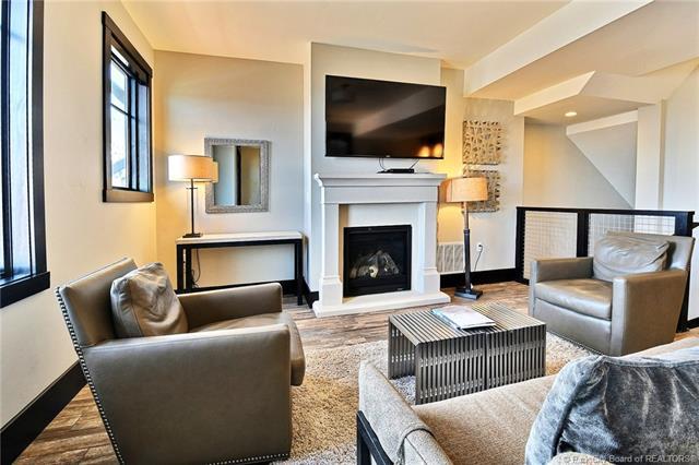 3676 Blackstone Drive - Photo 1
