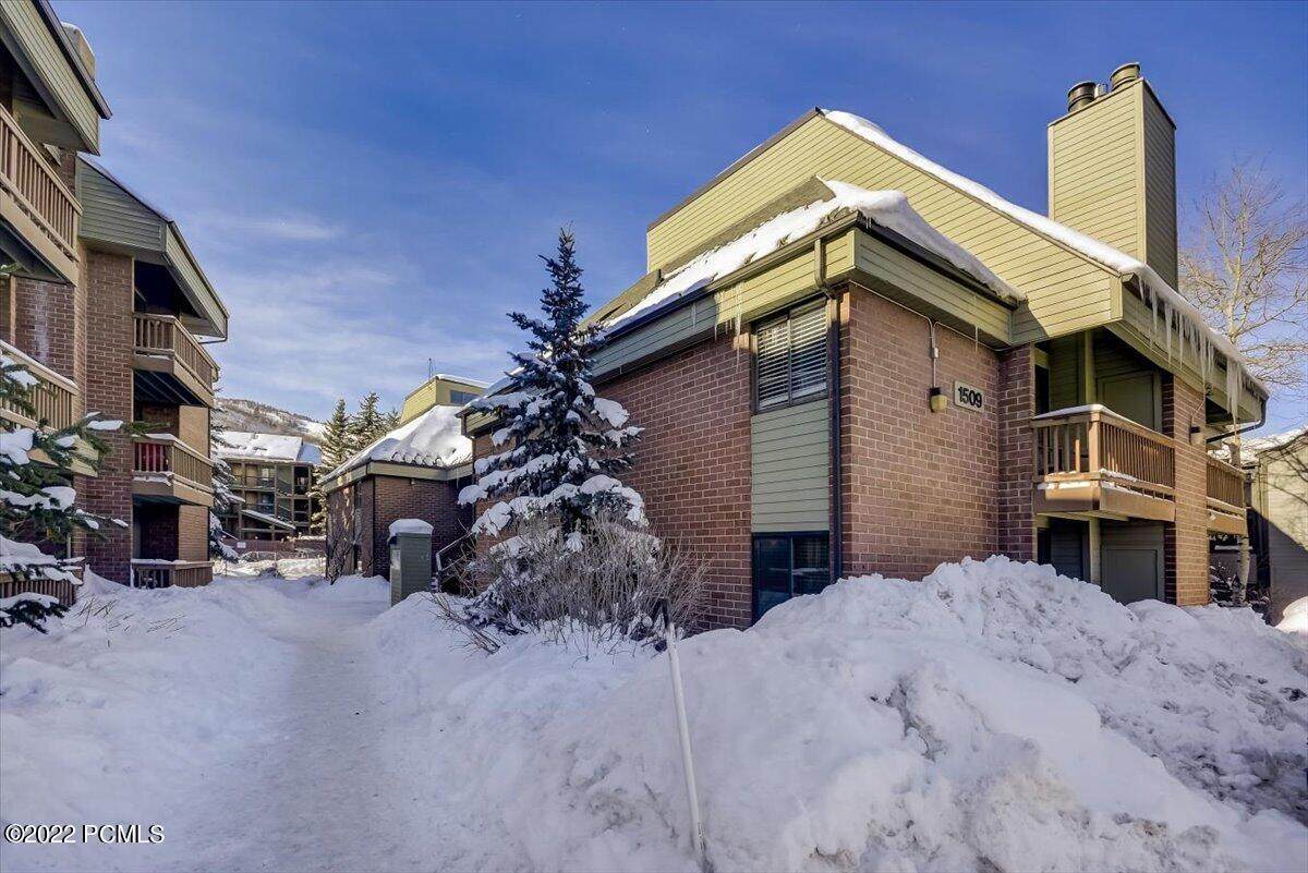 1509 Park Avenue - Photo 1