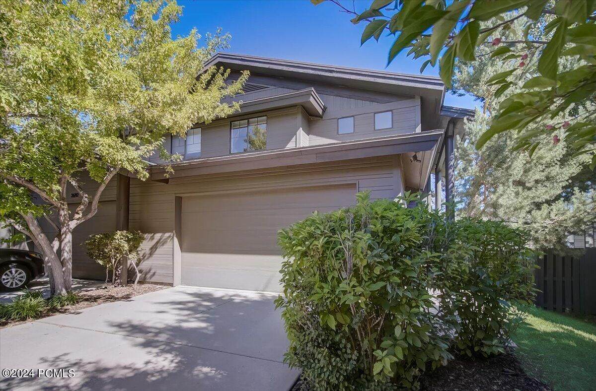 2690 Cottage Loop - Photo 1