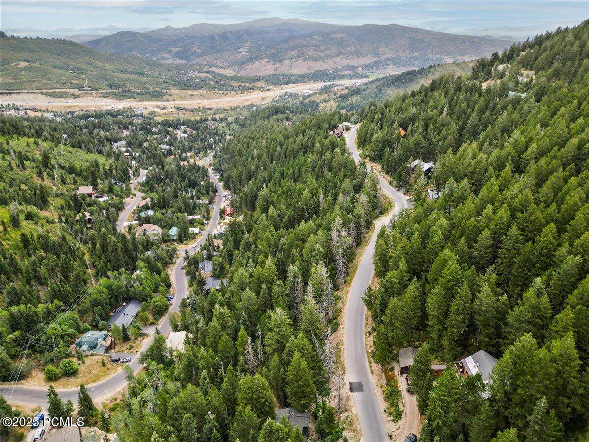 https://bt-photos.global.ssl.fastly.net/parkcity/orig_boomver_1_12503743-2.jpg