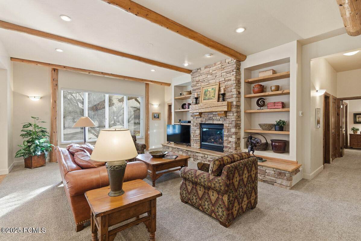 https://bt-photos.global.ssl.fastly.net/parkcity/orig_boomver_1_12505119-2.jpg
