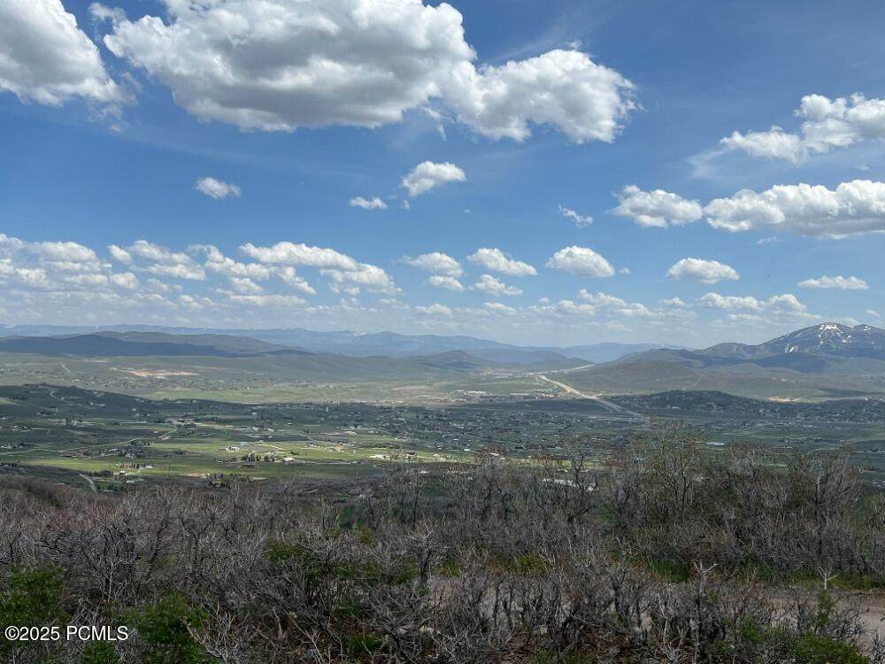 https://bt-photos.global.ssl.fastly.net/parkcity/orig_boomver_1_12600588-2.jpg
