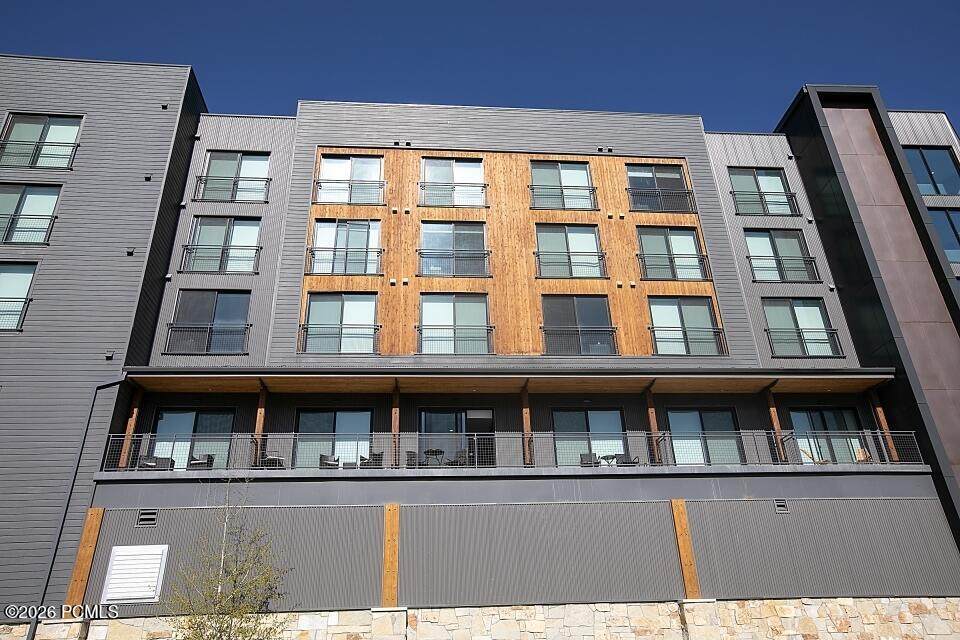https://bt-photos.global.ssl.fastly.net/parkcity/orig_boomver_1_12601616-2.jpg