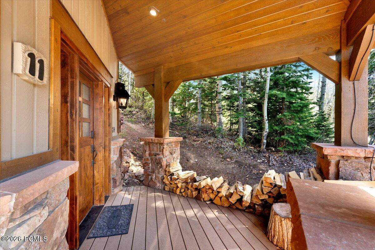 https://bt-photos.global.ssl.fastly.net/parkcity/orig_boomver_1_12601960-2.jpg