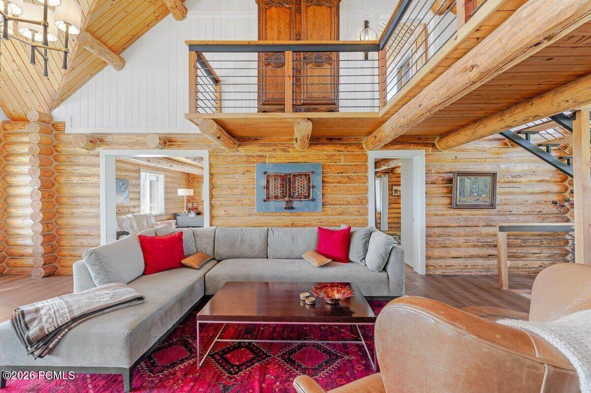 https://bt-photos.global.ssl.fastly.net/parkcity/orig_boomver_1_12601972-2.jpg