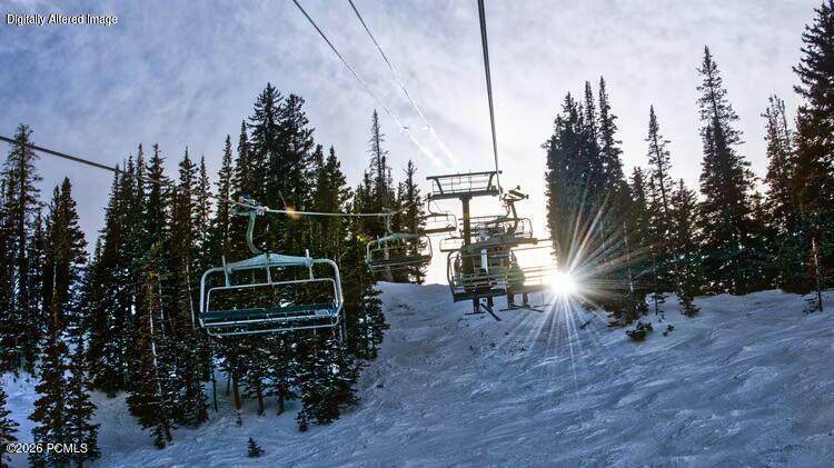 https://bt-photos.global.ssl.fastly.net/parkcity/orig_boomver_1_12602198-2.jpg