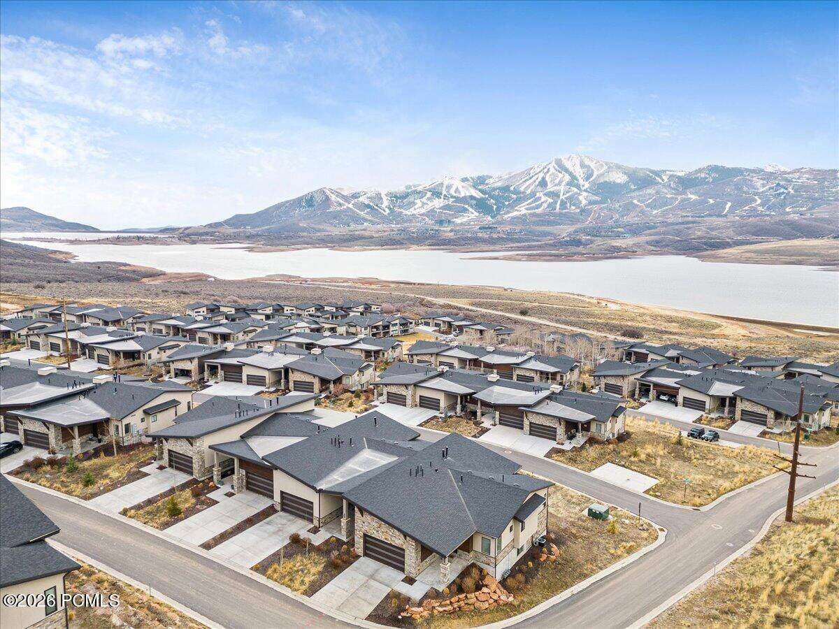 https://bt-photos.global.ssl.fastly.net/parkcity/orig_boomver_1_12602397-2.jpg