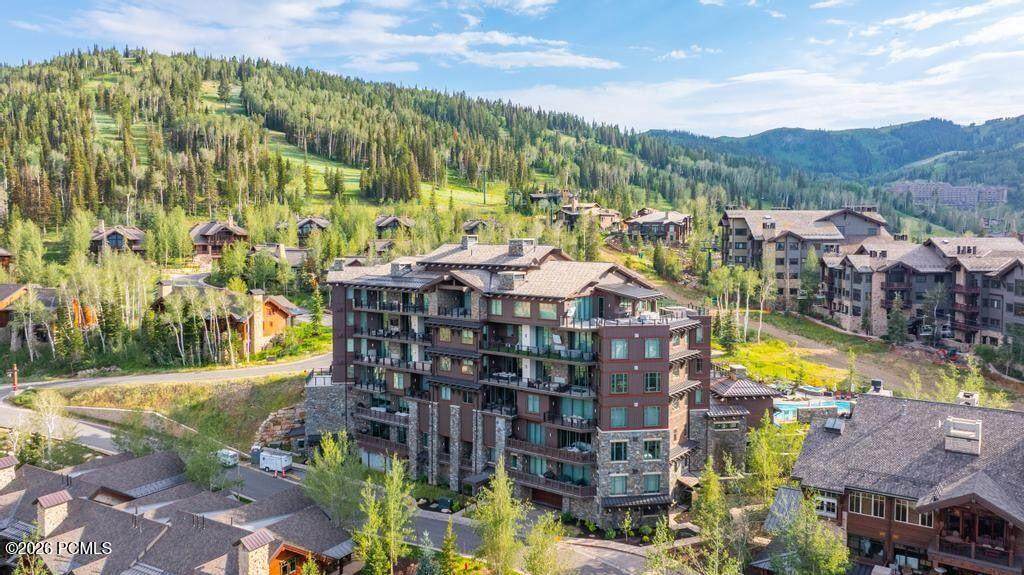 https://bt-photos.global.ssl.fastly.net/parkcity/orig_boomver_1_12603339-2.jpg
