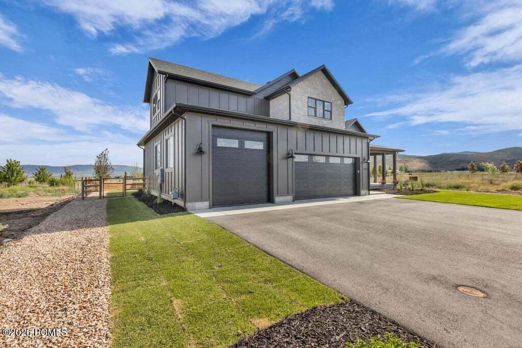 https://bt-photos.global.ssl.fastly.net/parkcity/orig_boomver_1_12603365-2.jpg