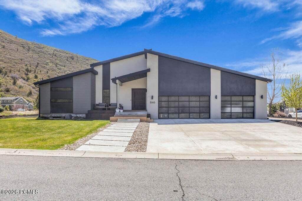 https://bt-photos.global.ssl.fastly.net/parkcity/orig_boomver_1_12603367-2.jpg