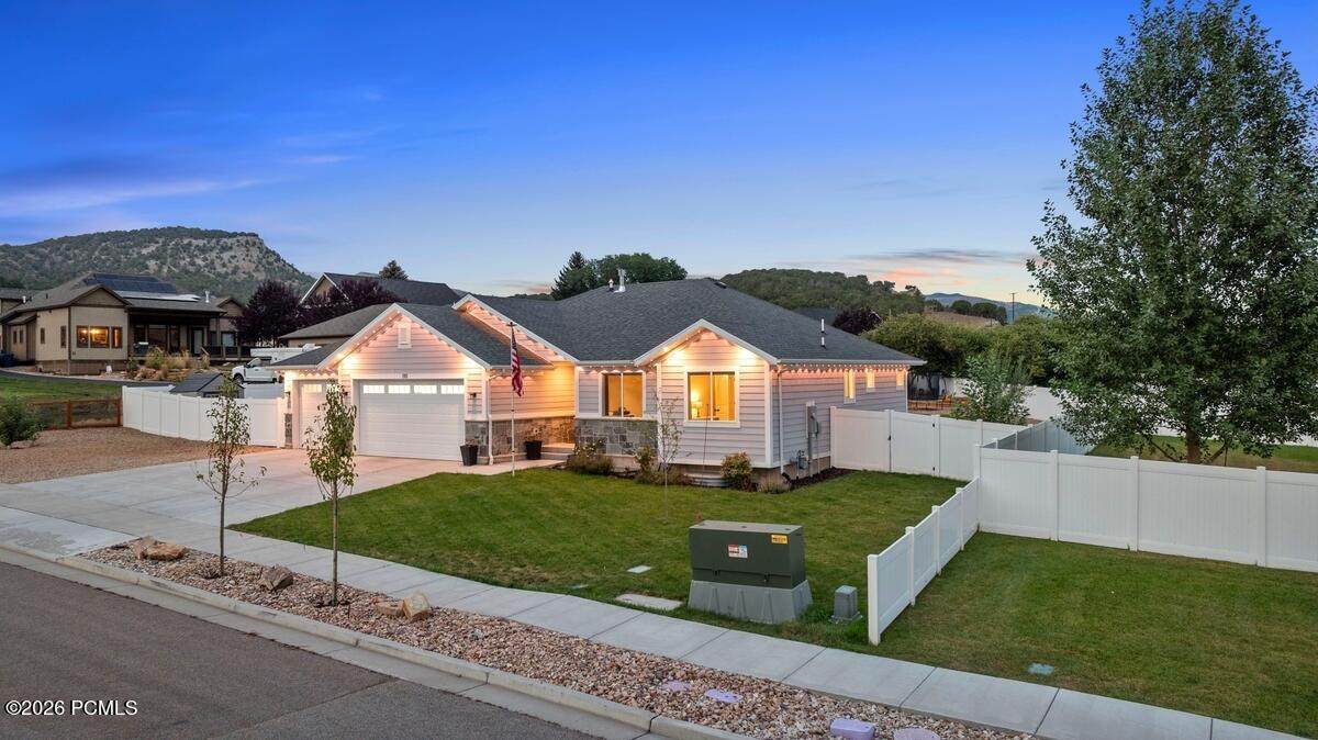 https://bt-photos.global.ssl.fastly.net/parkcity/orig_boomver_1_12603698-2.jpg