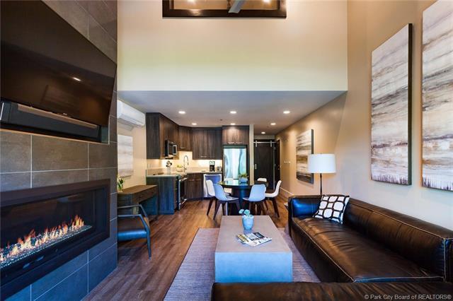 1401 Lowell Avenue - Photo 1