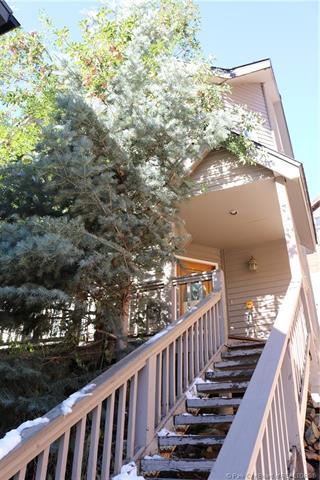 68 Daly Avenue - Photo 1