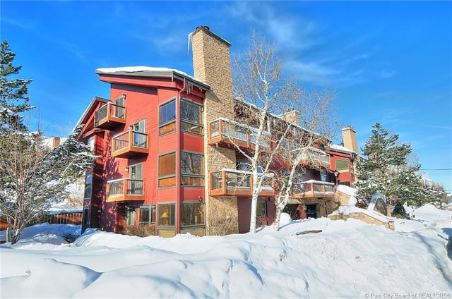 1375 Woodside Avenue - Photo 1