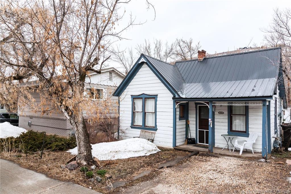1128 Park Avenue - Photo 1