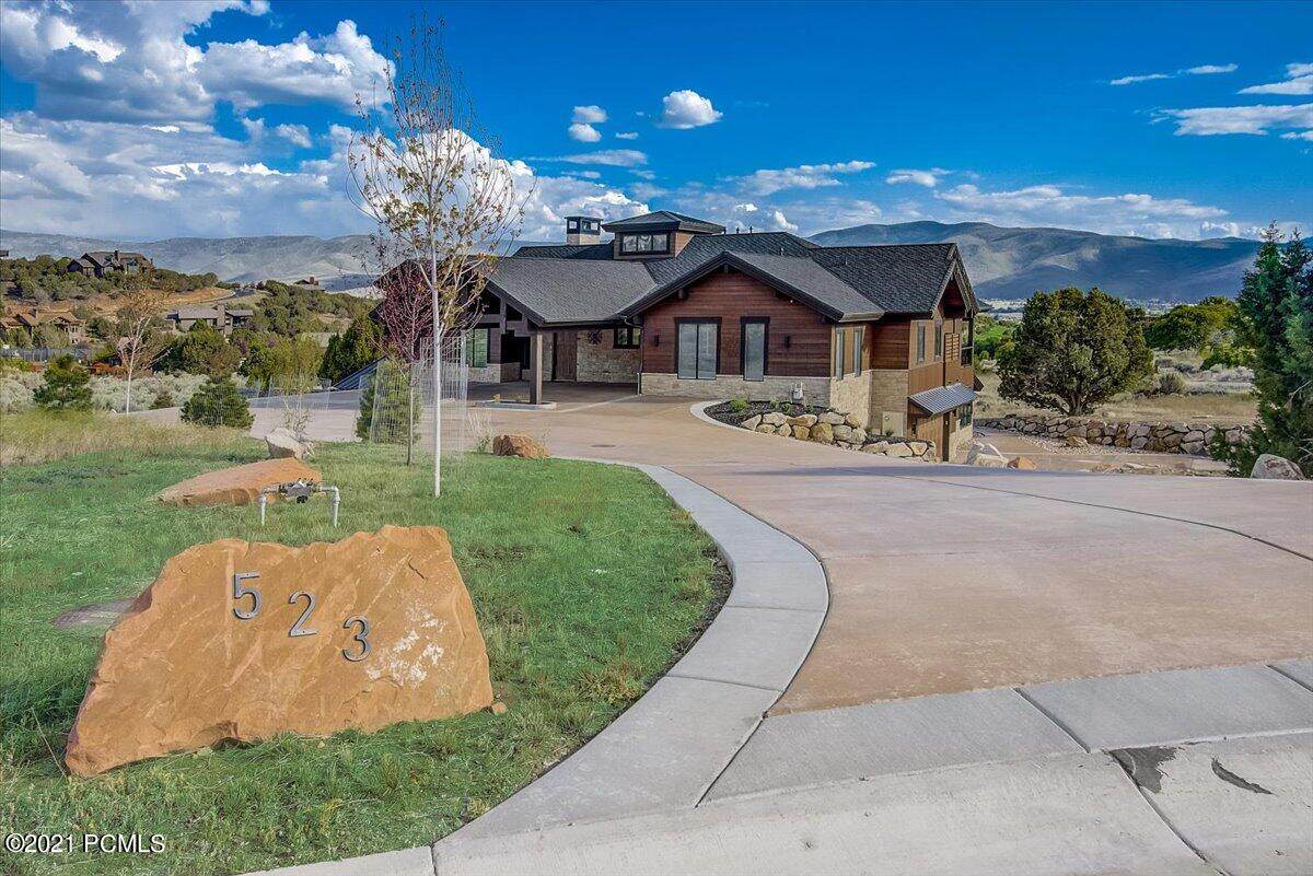 523 Red Mountain Court - Photo 1