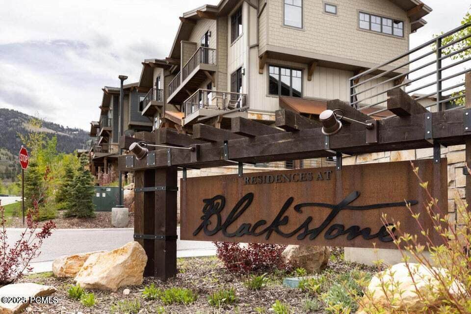 https://bt-photos.global.ssl.fastly.net/parkcity/orig_boomver_2_12502698-2.jpg