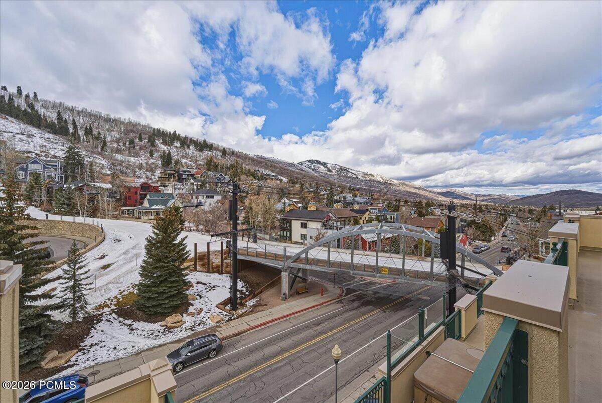 https://bt-photos.global.ssl.fastly.net/parkcity/orig_boomver_4_12600070-2.jpg