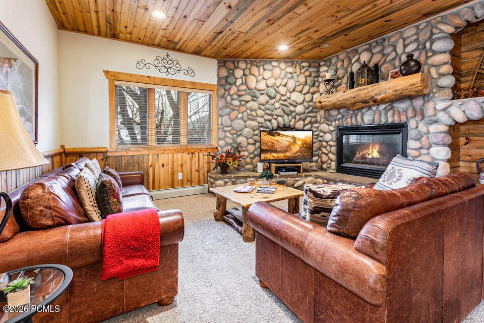 https://bt-photos.global.ssl.fastly.net/parkcity/1280_boomver_2_12600650-2.jpg