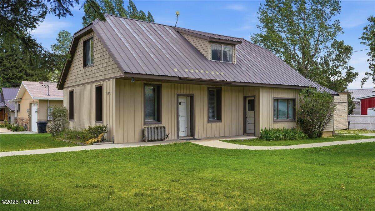506 Main Street - Photo 1