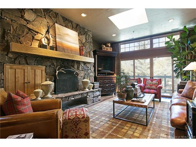 255 Heber Ave - Photo 1