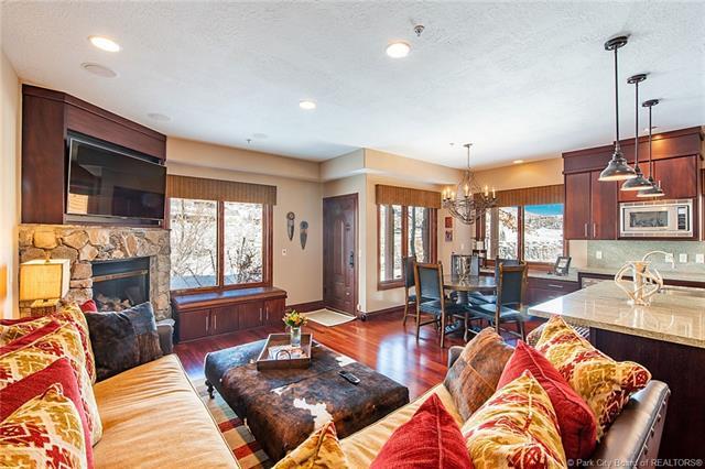 550 Rossie Hill Drive - Photo 1