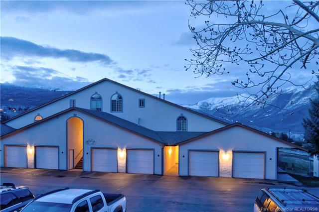 984 Uri Lane - Photo 1