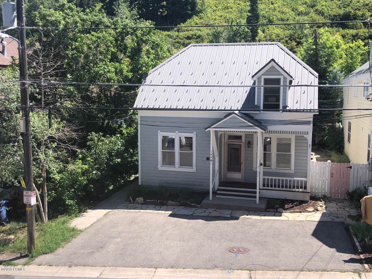 145 Daly Avenue - Photo 1
