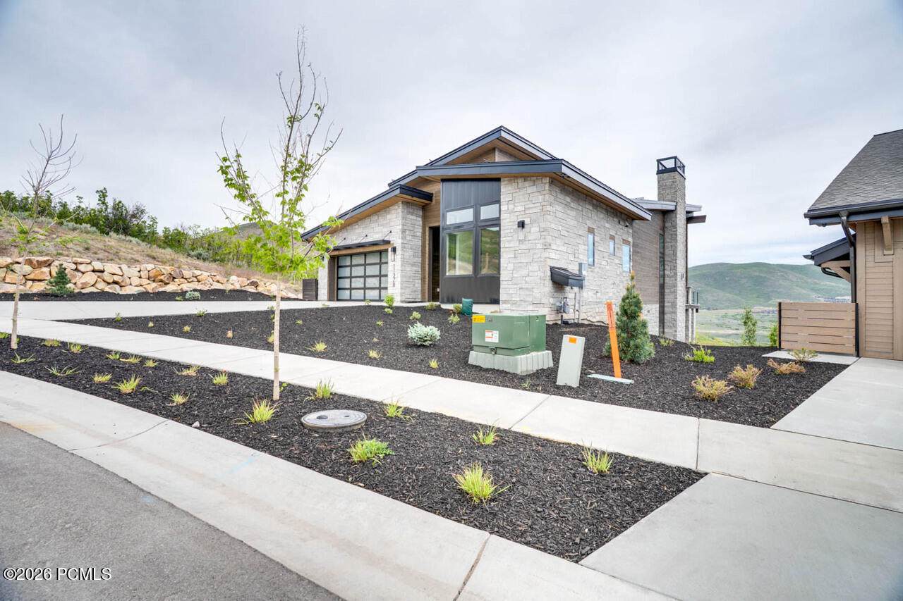 https://bt-photos.global.ssl.fastly.net/parkcity/orig_boomver_3_12503943-2.jpg